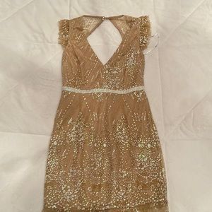 Good homecoming dress from lulus, size small, worn once.